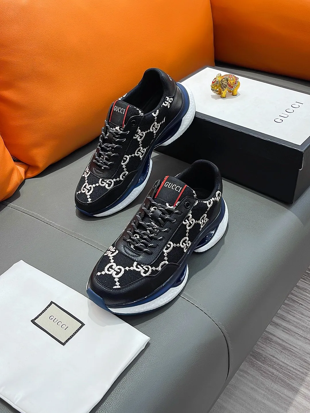 Men's shoes GUCCI "Gucci" P440 Regular size: 38-44 (casual shoes) Product materials: Selected cowhide upper, soft sheepskin lining; original outsole.